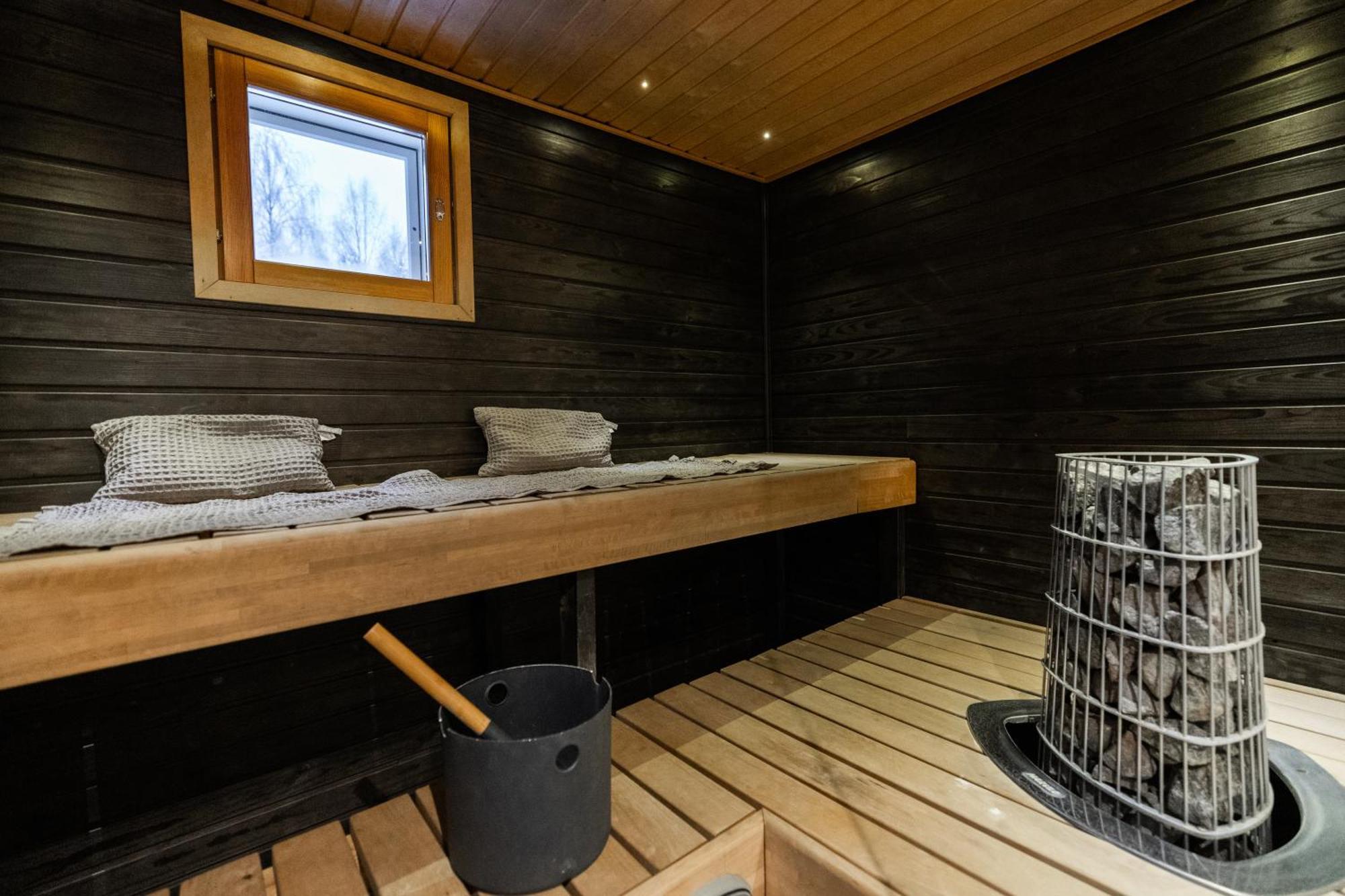 Villa Nightsky -Private Location, Sauna And Jacuzzi Rovaniemi Bagian luar foto